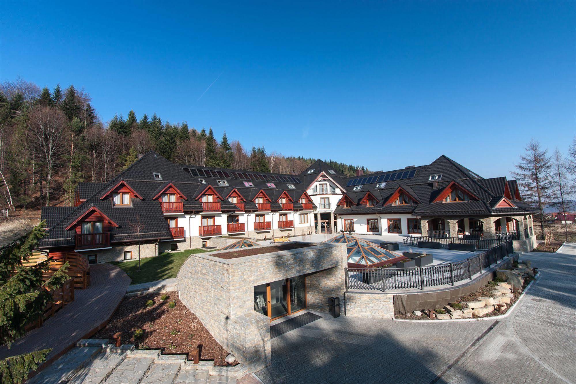 Hotel & Spa Czarny Gron Rzyki Exterior foto